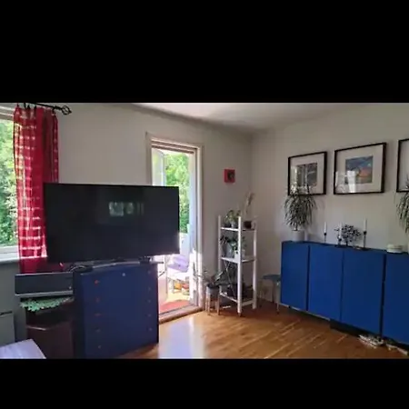 Spacious 2br In Quiet, Green Area *