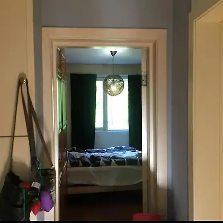 Spacious 2br In Quiet, Green Area *